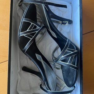Nicole Miller Heels (Size 8.5 -- Slightly Worn)